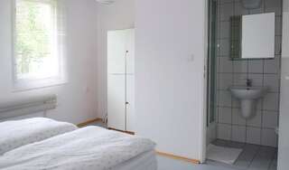 Отели типа «постель и завтрак» Pension Lenno we Wleniu Wleń Двухместный номер с 1 кроватью и собственной ванной комнатой-6